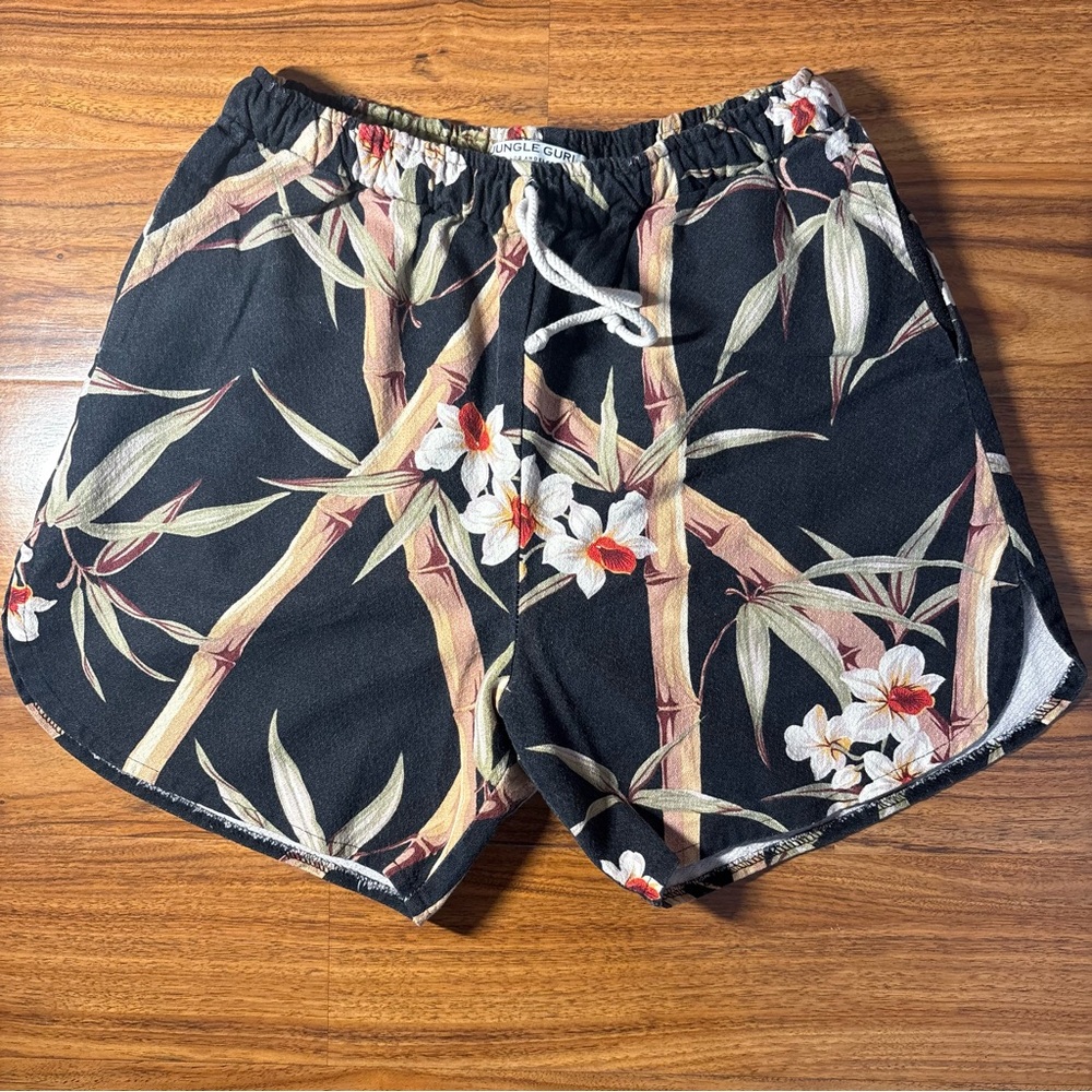 Jungle Gurl Kilikopela OG Tropical Shorts Size M Black Paradise